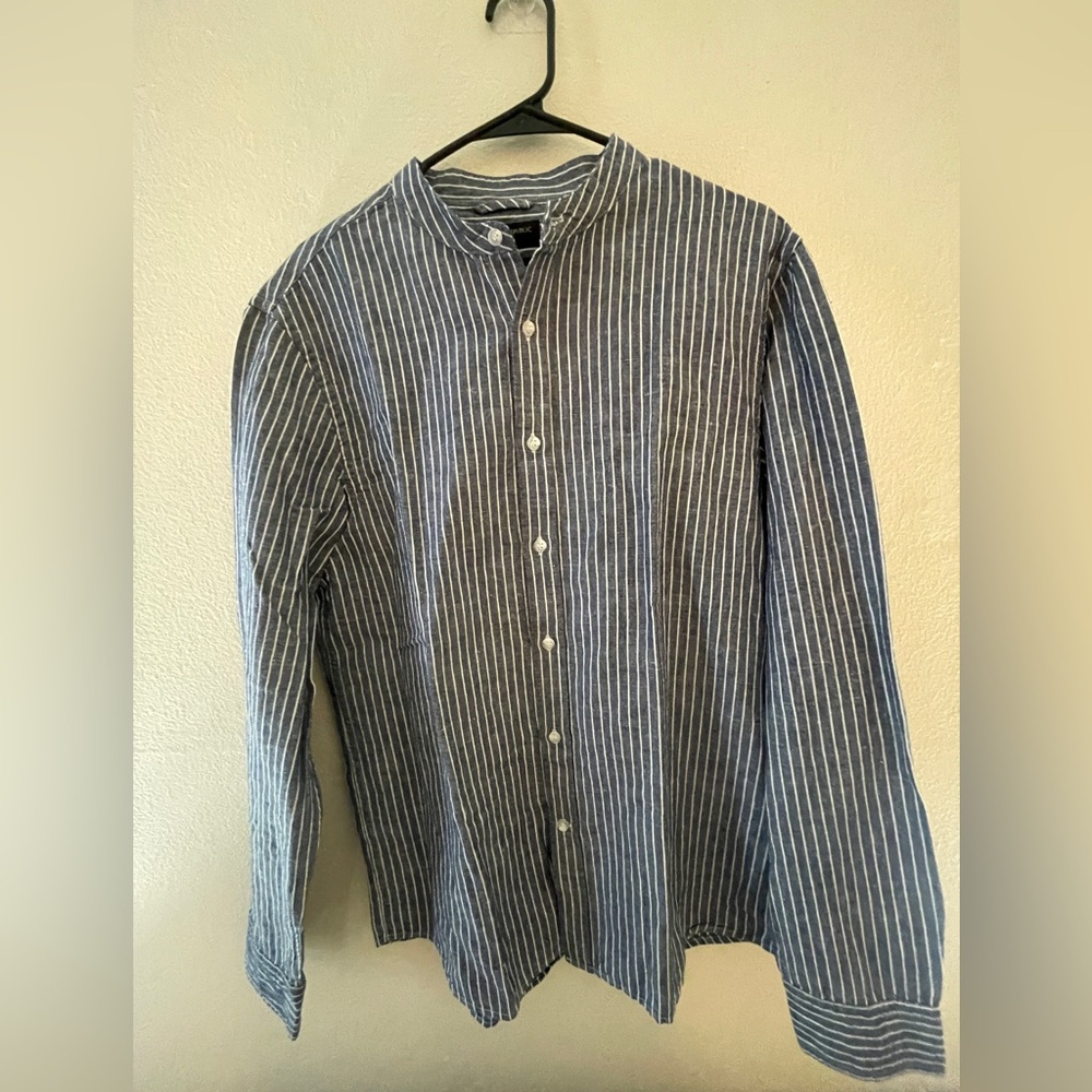 Banana Republic blue and white striped shirt with a mandarin collar